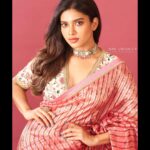 Dushara Vijayan Instagram - Shot by : @sri6venkat Jewellery : @nacjewellers Hairstylist : @puii_c_ammy Outfit : @stylemuze Assistance : @prasanthpowar @pradeepbujji23 Location : @studiovibes.in #kazhuvethimoorkkan promotions