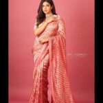 Dushara Vijayan Instagram - Shot by : @sri6venkat Jewellery : @nacjewellers Hairstylist : @puii_c_ammy Outfit : @stylemuze Assistance : @prasanthpowar @pradeepbujji23 Location : @studiovibes.in #kazhuvethimoorkkan promotions