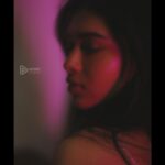 Dushara Vijayan Instagram - Blurry thoughts🖤 . . . Shot by : @digiframezphotography @digiframez_fashion @sabareesh_appu @kris_clicker Assistance : @___mr__uni_que___ @bossu_iz_kiddoo @prasanthpowar #blurry #blur #portrait #blurryface #moment #light #lightsandshadows