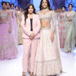 Eesha Rebba Instagram – About last night ✨
Had a great time walking as a Show Stopper for @ashwinireddyofficial 💕
@tyaanijewellery 
#BangaloreTimesFashionWeek