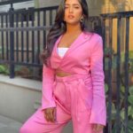 Eesha Rebba Instagram - 🦩🦩 Styled by : @sumaiah.tabassum Accessories: @karnikajewelshyd Makeup : @venkateshparam Hair : raju