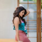 Eesha Rebba Instagram – Lost in your gaze❤️‍🔥

:
:

 

Styling: @styledbysumaiah
Accessories: @adorebypriyanka
Hair and makeup : @blenditlikesana 
Clicked by @srujanluckyphotography