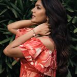 Eesha Rebba Instagram – What’s on my mind ?

Clicked by @rohitnagsai 
Makeup : pavan 
Hair @durgarao_kvv