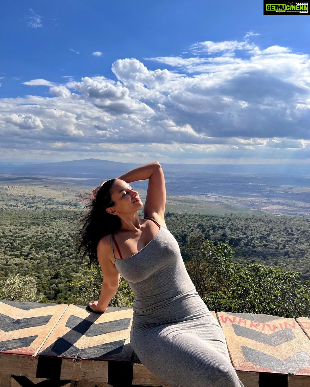 Elena Roxana Maria Fernandes Instagram – Say hello to Lake Naivasha ...