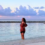Elena Roxana Maria Fernandes Instagram – Let the sea set you free!
.
.
.
📸 @7zeppo 
🏢 @kinanhotels 
.
.
#sea #free #travel #traveldiaries #sealife #sealovers #kinanhotels #travel #traveldiaries #maldives #island #islandlife #beach #sun #waves #beautiful #life #body #bodypositive #outfitoftheday #ootd Maldives