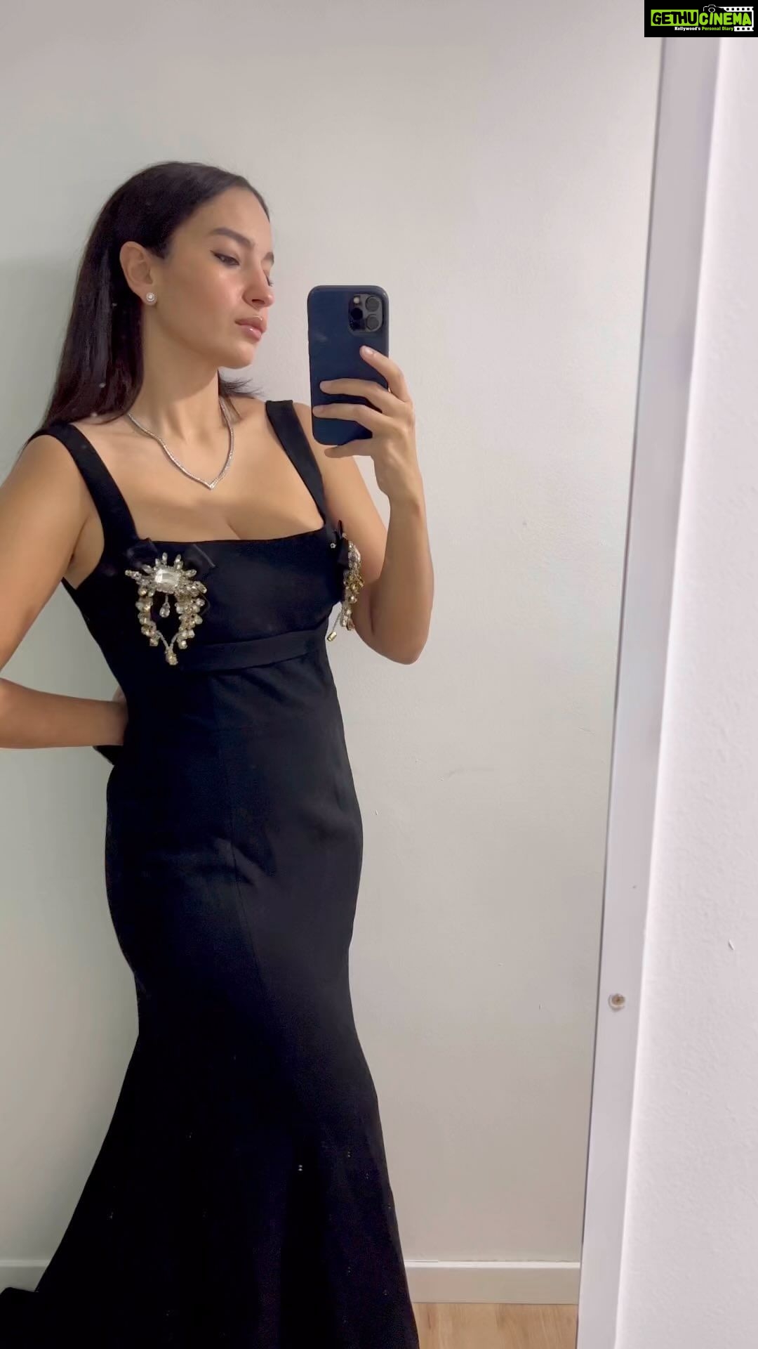 Elena Roxana Maria Fernandes Instagram - Loved attending the @kimkardashian x @dolcegabbana SS23 collection in Madrid Spain! . . @brave_talents @brunopauletta . . #dolcegabbana #kimkardashian #fashion #fashionweek #reelkarofeelkaro #reels #reelitfeelit #beauty #event #ootd #outfitoftheday #beautiful #slay #shine #glam #glow Madrid, Spain