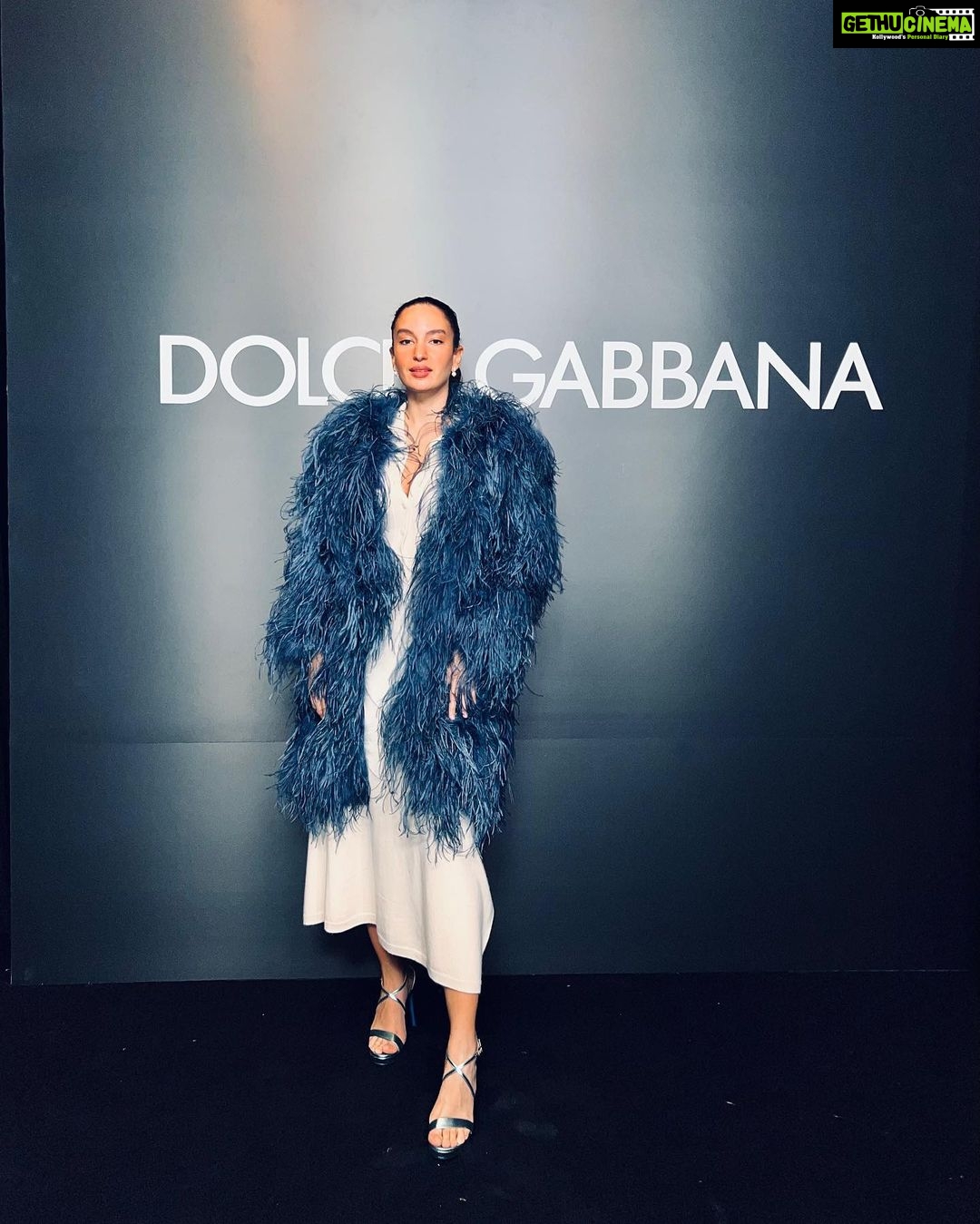 Elena Roxana Maria Fernandes Instagram – All glam at the @dolcegabbana ...
