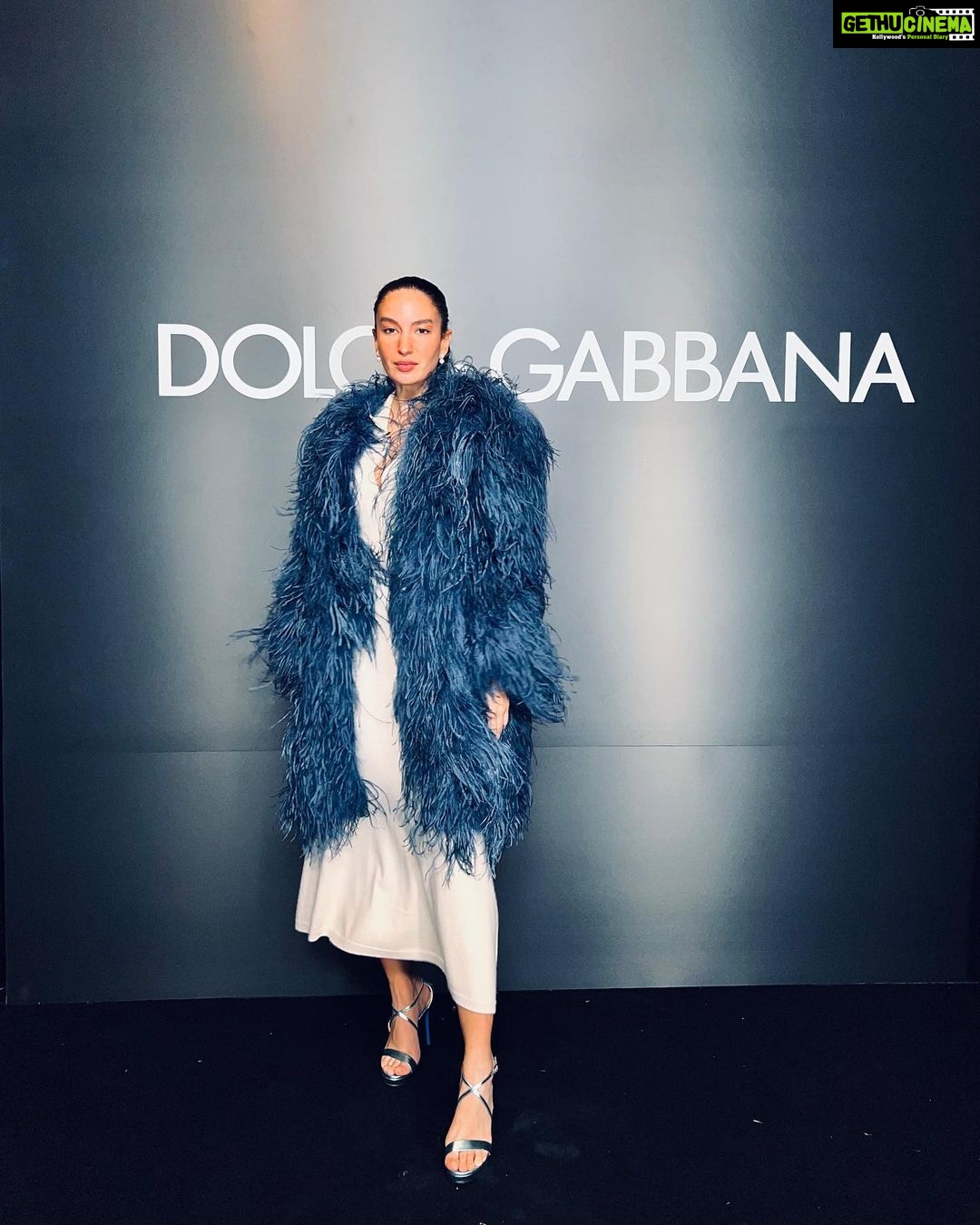 Elena Roxana Maria Fernandes Instagram – All glam at the @dolcegabbana ...