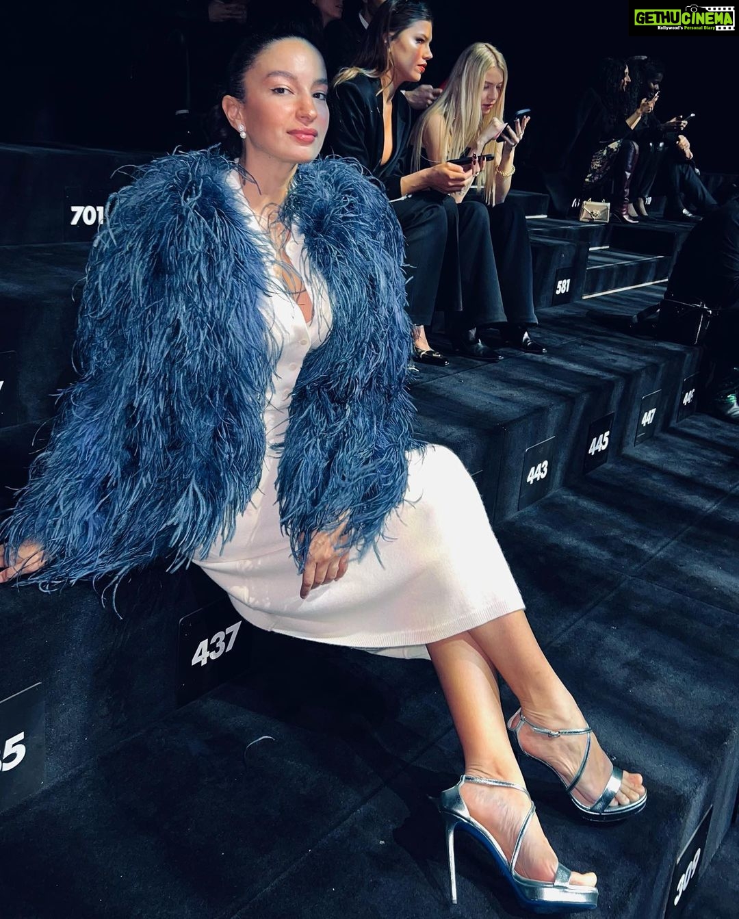 Elena Roxana Maria Fernandes Instagram – Ready for the @dolcegabbana ...