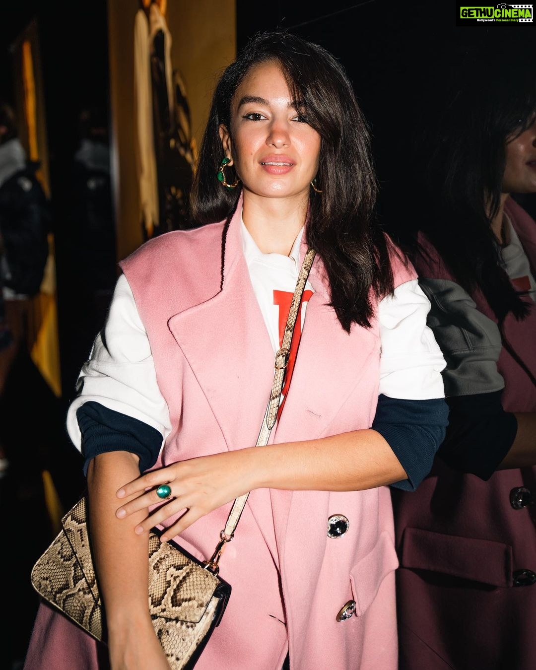Elena Roxana Maria Fernandes Instagram - Get awestruck by @hoganbrand’s amazing creativity with MY GENH! . Agents: @bravemodels @brave_talents 📸 @mickel_bura 🧥 @mickel_bura ❤️ @kennethjaylane 👚 @ralphlauren 👜 @gucci . #mygenh #genh #hoganbrand #hogan #event #show #beauty #beautiful #outfit #ootd #outfitoftheday #fun #glam #glow #fashion #fashionista #trend #style #pose #milan #travel Milan, Italy