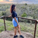 Elena Roxana Maria Fernandes Instagram - Sunsets and wilderness! . . . . #wilderness #sunset #travel #traveldiaries #green #forest #jungle #nature #walk #shoot #beauty #natural #love #travelandslay #style #fashion #glam #glow