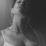 Elena Roxana Maria Fernandes Instagram - Making hearts skip a beat! ❤️ . . 📸 @monamunshi . . . #heart #beat #blackandwhite #outfit #ootd #outfitoftheday #dress #pose #natural #makeup #fashion #style #skin #beaut #beautiful #pretty #jewellery #body #bodypositive #accessories #jewels #beauty #shoot #shootdiaries #glam #glow #bnw #bw
