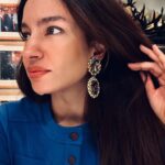 Elena Roxana Maria Fernandes Instagram - You are never fully dressed without jewellery. . . Earrings: @pats_vintagejewelry Dress: @dvf . . . #dressed #jewellery #jewels #dress #patsvintagejewelry #face #look #style #outfit #outfitoftheday #earrings #eyes #makeup #fresh #glam #blue #glow #ootd #fashion
