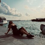 Elena Roxana Maria Fernandes Instagram - Welcome to Maldives! . . 📸 @ajufaan_photography . . #maldives #welcome #maldivestravel #maldivesparadise #maldivesisland #beauty #sea #sky #outfit #outfitoftheday #ootd #slay #love #glam #glow #sun #sunkissed #traveldiaries