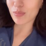 Elena Roxana Maria Fernandes Instagram - My two cents! . . . #fun #funny #reel #trends #instspic #reelitfeelit #reelkarofeelkaro #instareels #face #glam #glow