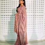 Elena Roxana Maria Fernandes Instagram - All smiles at @iifa 2023! . . Photographer: @burhanpal Outfit: @nitikagujralofficial @amigos.rizwan @rizwanssk Stylist: @khojiiii MUA: @nabila_salon @tauseefahmed.official Hair: @hashu_stylist Jewellery: #UmeshJivnaniLuxuryJewels #UmeshJivnani . . #iifarocks #iifa #wabudhabi #outfitoftheday #iifa2023 #beauty #beautiful #saree #ootd #glam #glow #pretty #abudhabi #fashion #style #showstopper #travel #traveldiaries #slay #shine Abu Dhabi, United Arab Emirates