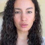 Elena Roxana Maria Fernandes Instagram - Mug shot! . . . #mugshot #face #pose #shoot #shootdiaries #shootday #beauty #pretty #natural #skin #love #ootd #glam #glow #shine
