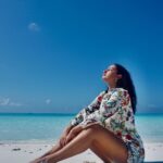 Elena Roxana Maria Fernandes Instagram – Breathe in, breathe out!
.
.
.
📸 @titanofthesea 
👗 @gucci 
💍 #umeshjivnani #umeshjivnaniluxuryjewels 
🏢 @kinanhotels 

.
.
#breathe #breatheinbreatheout #travel #traveldiaries #sealife #sealovers #kinanhotels #travel #traveldiaries #maldives #island #islandlife #beach #sun #waves #sea #beautiful #life #body #bodypositive #outfitoftheday #ootd Maldives