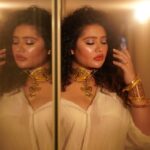 Ena Saha Instagram – Yeh Ek Zindagi Kafi Nehi Hai…
.
.
.
#outfits #retro #tollywood #actress