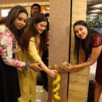 Ena Saha Instagram – 💖💛♥️
For a Salon opening…
@raai_shot @dats_debleena