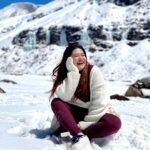 Ena Saha Instagram – This might be my chilliest adventure yet… 
#chillvibes #snow #winter #fashionstyle #vacymode