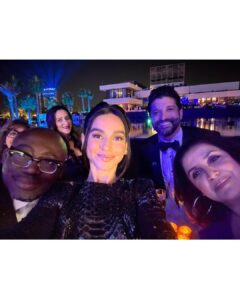 Farhan Akhtar Instagram - Wonderful weekend with the fam, friends and a festive vibe. 
@shibanidandekarakhtar @farahkhankunder @hansichika 

Thank you to @atlantistheroyal @iamanagementinternational @sonal_vara @ashtjc @bottomlinemedia @hcmediamgmt 
#atlantistheroyal