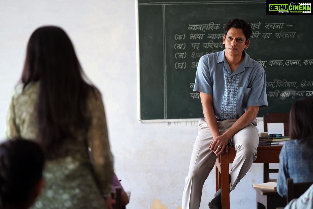 Farhan Akhtar Instagram - #Dahaad is India's first-ever series to premiere at the Berlinale! Congratulations team #Dahaad @aslisona @itsvijayvarma @gulshandevaiah78 @shah_sohum @reemakagti1 #RuchikaOberoi @ritesh_sid @zoieakhtar @excelmovies @tigerbabyofficial @kassimjagmagia @sunitha.ram @angaddevsingh_