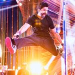 Farhan Akhtar Instagram - We have lift off 🚀 #farhanlive #udaipur #worldmusicfestival Image @akhileshganatraphotography 🤘🏽