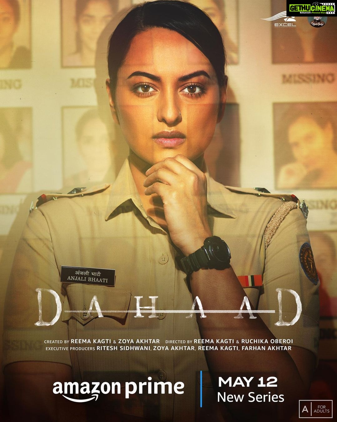 Farhan Akhtar Instagram - Only a powerful roar can uncover the truth. #DahaadOnPrime, New Series, May 12 only on @primevideoin @aslisona @itsvijayvarma @gulshandevaiah78 @shah_sohum @reemakagti1 #RuchikaOberoi @ritesh_sid @zoieakhtar @excelmovies @tigerbabyofficial @kassimjagmagia @sunitha.ram @angaddevsingh_ @vishalrr