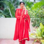 Faria Abdullah Instagram – Look for the Pyaar in every moment ✨❣️ 

Styled by @officialanahita
Outfit: @Labelkomalshah
Earring: @sara.costumejewellery
Pic: @they_call_me_keshu
