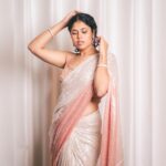 Faria Abdullah Instagram – Being simple can be one of the most complicated things in the world. Ironic no? 

Styled by @officialanahita 
Saree: @zarijaipur 
Pics: @_anupphotography