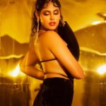 Faria Abdullah Instagram - A Woman Should Be Two Things: Who and What She Wants. — CoCo Chanel Muse~ @fariaabdullah Photography~ @shaktismaran Cinematography~ @theoldschoolkid Makeup~ @iammounikachenna Hair~ @hairbyrajabali Outfit~ @iammounikachenna Styling|Creative Direction~ @iammounikachenna Art Direction~ @shaktismaran Assisted by~ @dharanimbajireddy Accessories~ @kavyapotluriofficial