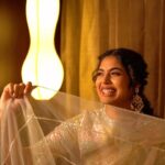 Faria Abdullah Instagram - Ke sharaab peena sikha diya 🌙 Wearing @geethikakanumilli Earrings @kushalsfashionjewellery Styled by @mounikachenna2 Mua @uztheartist Hair @faria_z_ 📷 @manish.akunuri @theoldschoolkid
