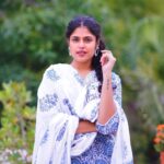 Faria Abdullah Instagram - Mennu suit suit karda? Hell yes🥲 Styled by @officialanahita Outfit: @yumisustain Pics: @v_capturesphotography