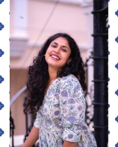 Faria Abdullah Instagram - Pov: you make me smile 🤗 

Styled by @officialanahita
Outfit: @notchabovecreations
Footwear: @Septembershoes
Pics: @v_capturesphotography