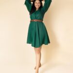Faria Abdullah Instagram – Green is the new black 🐸

Styled by @officialanahita
Outfit: @notchabovecreations
Pic: @pranav.foto