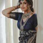 Faria Abdullah Instagram - Happy Diwali errryyybodyyy ❤️ 📸 @shareefnandyala Make up @pranathibandi Styled by @prashantiramesh Jewellery @vasundharadiamondrf Location @landoflovehyd
