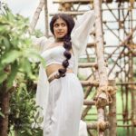 Faria Abdullah Instagram - (3/3)🤍 📷 @shreyansdungarwal Stylist @iammounikachenna MUA @uztheartist Hair @faria_z_ Assisted by @shiva.theme Location @landoflovehyd