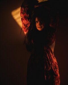 Faria Abdullah Instagram - I see you see me But not with my eyes. 📷 @thariqhussain Assisted by @thewhyldchild