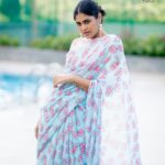 Faria Abdullah Instagram – Felt like a flower, looked like a garden 🌷

Styled by @officialanahita 
Saree: @drc_hyderabad 
Pic: @they_call_me_keshu 
Make up @uztheartist