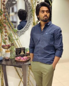 G. V. Prakash Kumar Instagram - Appear as u are .. be as u appear - rumi 
#bachelor #love #rumi