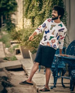 G. V. Prakash Kumar Instagram - More Paris in Pondicherry 🇫🇷 🇮🇳 

Some looks just bring out the fun in you! This one from @louisvuitton has me looking forward to the pop up at LV Bangalore next week.

📷: @azhar_photography 
Hair: @DevSakthivel
Makeup: @Mari_Makeup_Artist_Studio
Location: @LeDupleix.Pondicherry

#MensPopUp #Menswear #LouisVuittonBangalore #LouisVuittonUBCity #louisvuitton