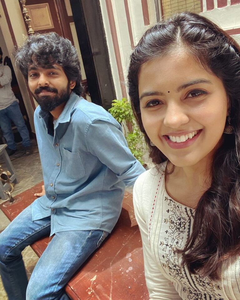 G. V. Prakash Kumar Instagram - And we finished our portions for #vanakkamdamappilei ... was super fun working with u @amritha_aiyer ... here’s a pic from our shooting spot ...looking forward for the release ... @rajeshmdirector @gururameshv @suntv @danianniepope @reshmapasupuleti @pragstrong