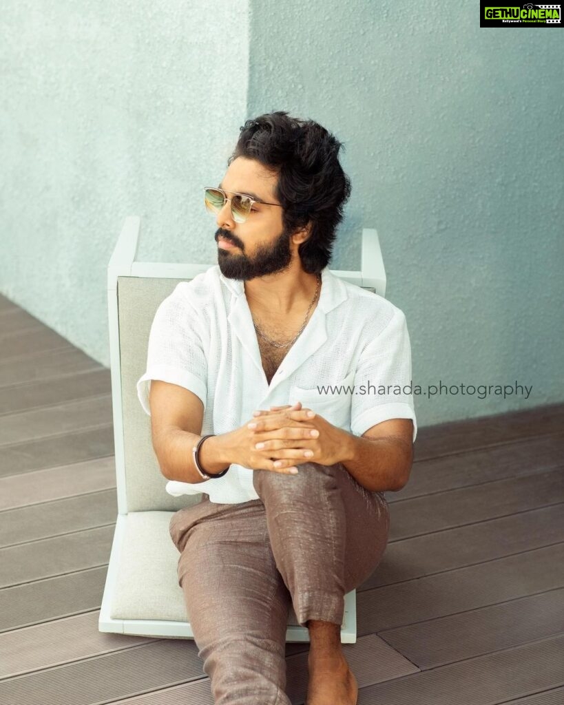 G. V. Prakash Kumar Instagram - Don’t change to fit the fashion ... change the fashion to fit you ... #photography #style Styling : @subikanifabint Shot by : @sharada.shivaji Outfit : @zol_studio Hairdo : @vurvesalon Location : @citadinesomrchennai Citadines OMR Chennai