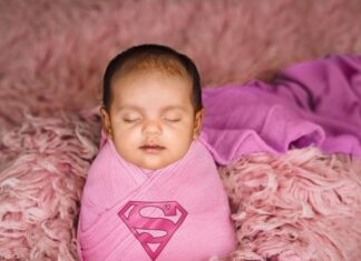 G. V. Prakash Kumar Instagram - One more of my #superwoman #Anvi .... photo by @mommyshotsbyamrita