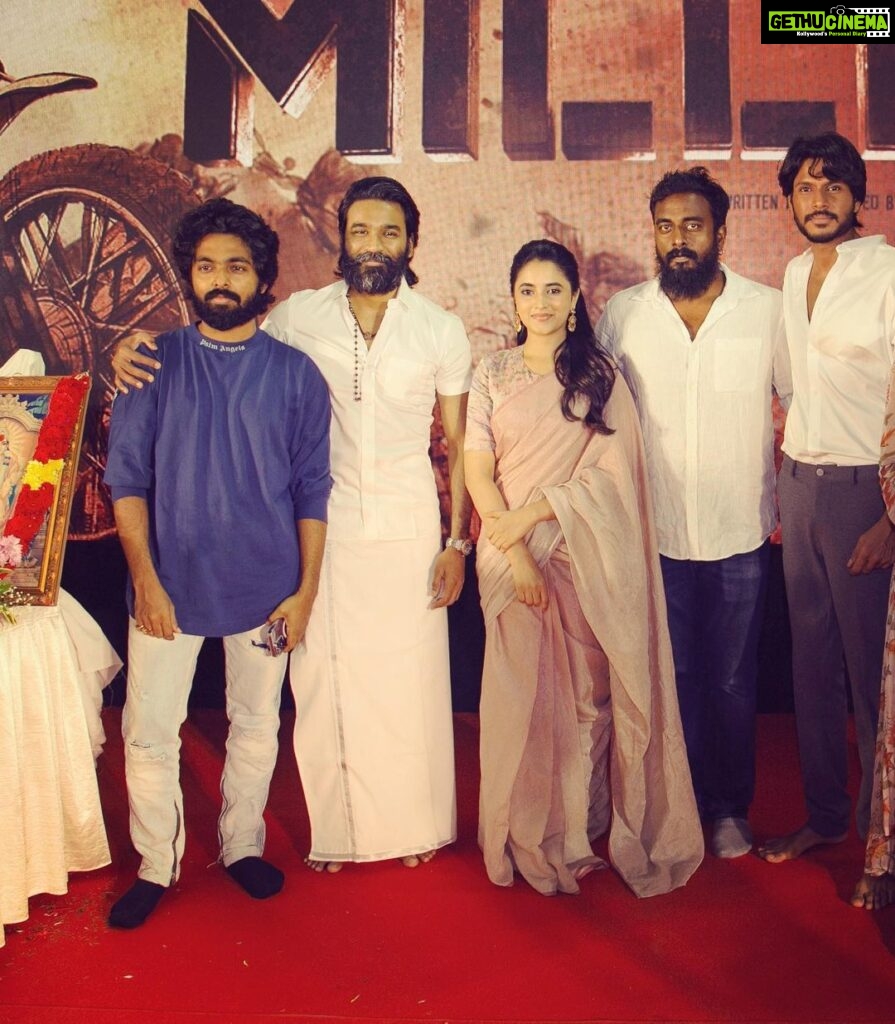 G. V. Prakash Kumar Instagram - The much awaited #CaptainMiller is officially launched with a grand pooja 🎉🤗 #CaptainMillerPooja #palmangels @dhanushkraja @ArunMatheswaran @sundeepkishan @priyankaamohan @johnkokken1 @nivedhithaa_Sat @SathyaJyothi