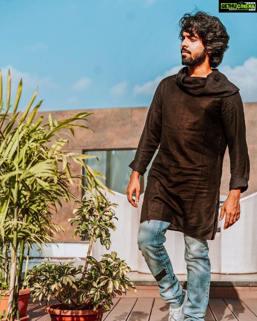 G. V. Prakash Kumar Instagram - The only impossible journey is the one u never began …. Start now 🔥