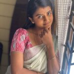 Gabriella Charlton Instagram - My fav is 2nd picture. Tell me yours 🤍🫶 My sarees and blouse by @sdduniqueboutique_97
