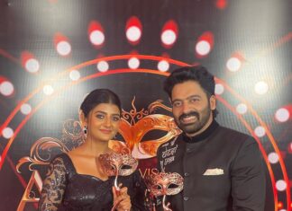 Gabriella Charlton Instagram - After one year of pure hard work , it was surreal to see all of you vote for Kavya & Parthiban on the AV for not 1 but 2 awards this 8th Annual Vijay Tele Awards, 1. Favourite On-Screen Pair 2. Dhool Romantic Scene 🧿🙏🏼❤️ Thanks you @sidharth_kumaaran for being a great co-actor! #vijaytelevision