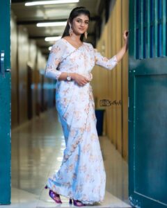 Gabriella Charlton Instagram - Are you a fan of KPY? Then don’t miss this week’s episode. I had the most fun on set! 💃🏻 Costume @sdduniqueboutique_97 Makeup @jiyamakeupartistry Hair by @marysbridalstudio Jewellery @jiya_jewellery_and_costume Lens @sathish_photography49
